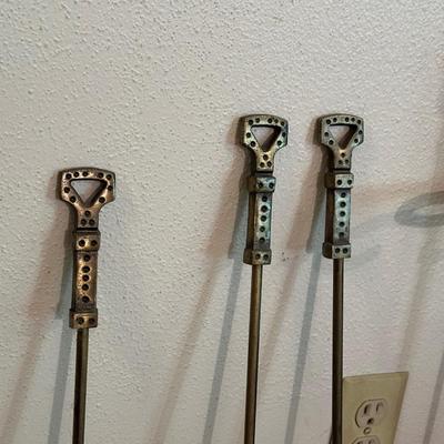 FIREPLACE TOOLS, BELLO AND A WOOD HOLDER