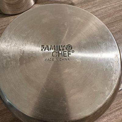 FOOD PROCESSOR, COOKWARE AND TUPPERWARE
