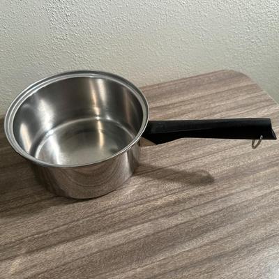 FOOD PROCESSOR, COOKWARE AND TUPPERWARE