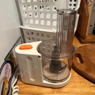 SMALL FOOD PROCESSOR, WOODEN PLATTER COOKBOOKS AND ORGANIZERS