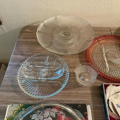 SECTIONED SNACK SET, SERVING PLATTERS AND MORE