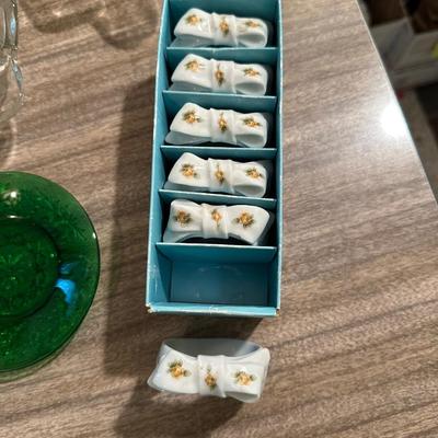SECTIONED SNACK SET, SERVING PLATTERS AND MORE