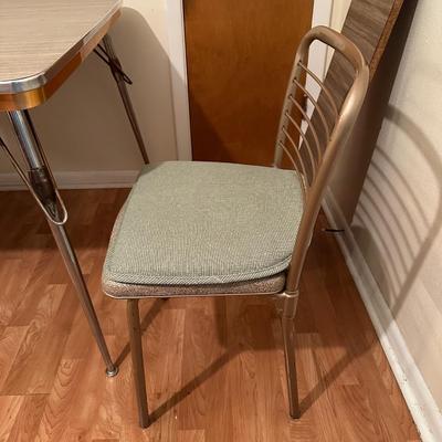 FOR MY GOOD TOP KITCHEN TABLE WITH ONE LEAF AND 4 CHAIRS