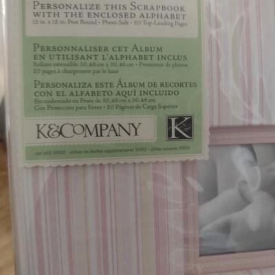 Scrapbook/Photo Albums (#1) (G)