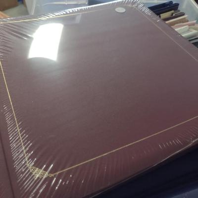 Scrapbook/Photo Albums (#2) (G)