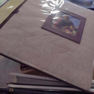 Scrapbook/Photo Albums (#2) (G)