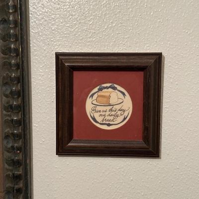WALL DECOR