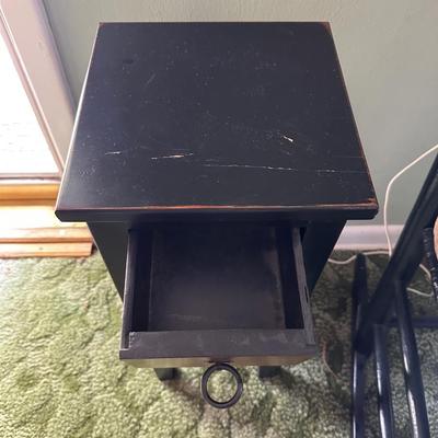 LADDER BACK ROCKING CHAIR, SIDE TABLE WITH DRAWER AND A TABLE LAMP