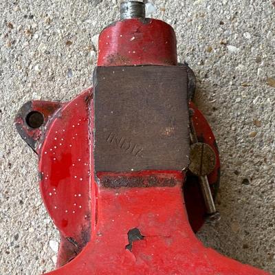 Small Central Forge Home Shop Table Swivel Vise 3-1/2”