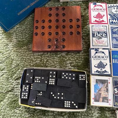BOARD GAMES, DECKS OF CARDS AND DOMINOES