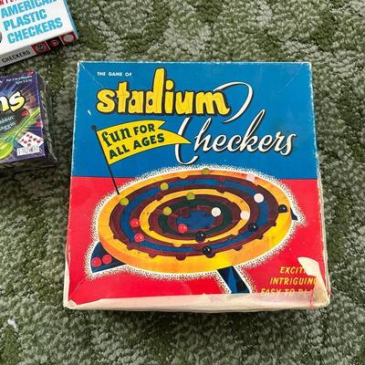 BOARD GAMES, DECKS OF CARDS AND DOMINOES