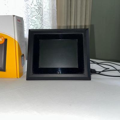 KODAK EASYSHARE C913 DIGITAL CAMERA & DIGITAL PHOTO FRAME