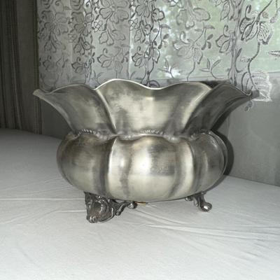 FLOWER OR PLANT POTTERS