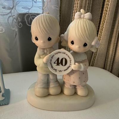 PRECIOUS MOMENTS FIGURINES