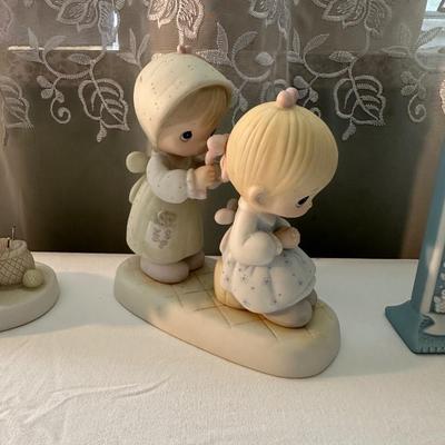 PRECIOUS MOMENTS FIGURINES