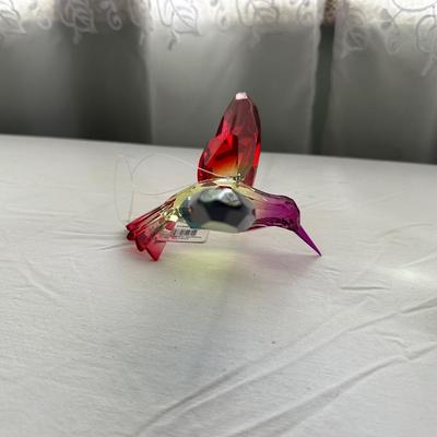 LAST PAPER WEIGHTS AND ACRYLIC BIRDS
