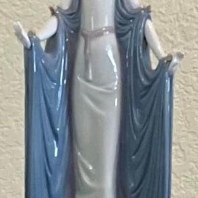 Lladro Dama Montecarlo 1900 Afternoon Tea