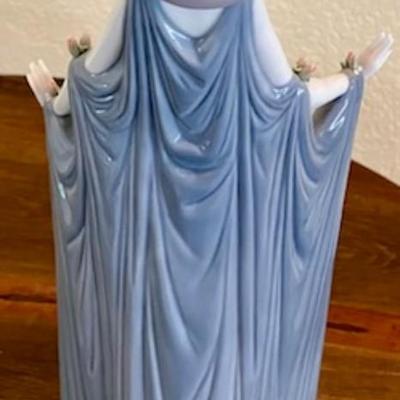 Lladro Dama Montecarlo 1900 Afternoon Tea