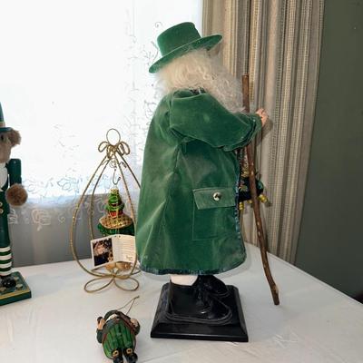 IRISH NUTCRACKER, SANTA AND OTHER CHRISTMAS DECORATIONS