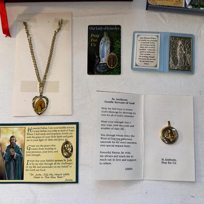 BIBLE, ROSARY AND RELIGIOUS MEDALS