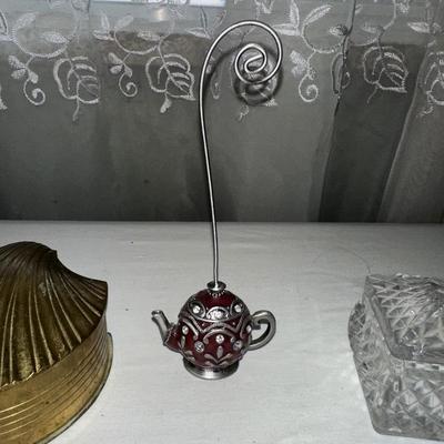 CRYSTAL AND BRASS TRINKET BOXES