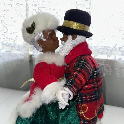 AFRICAN AMERICAN SANTA AND MRS CLAUS, NUTCRACKER AND AN OLD WORLD STYLE SANTA
