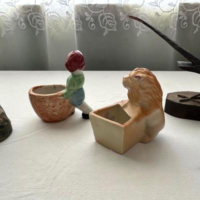 SMALL COLLECTIBLES
