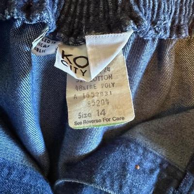 LADIES CLOTHES