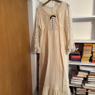 VINTAGE LONG DRESSES