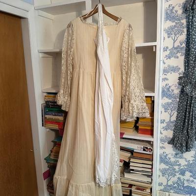 VINTAGE LONG DRESSES
