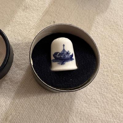 COALPORT THIMBLES AND AN ENAMEL BELL