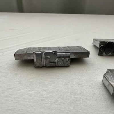 PRINTING PLATE OF JACKIE KENNEDY AND LYNDON B. JOHNSON, VINTAGE PRINTING PRESS BLOCKS FOR ADVERTISING AND 2 PRINTING PLATES