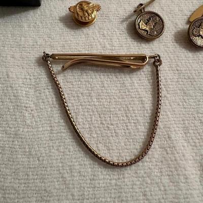 CUFFLINKS AND TIE TACKS
