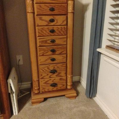 Large jewelry box