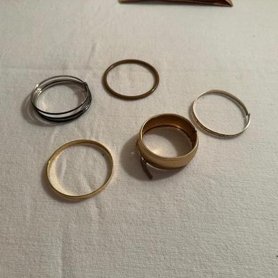COSTUME BRACELETS