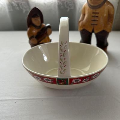 KNICK KNACKS