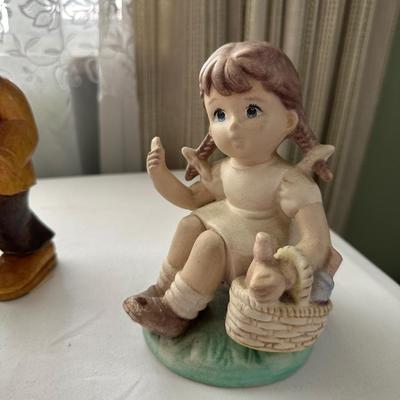 KNICK KNACKS