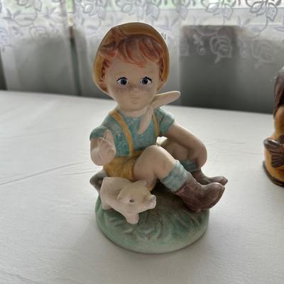 KNICK KNACKS