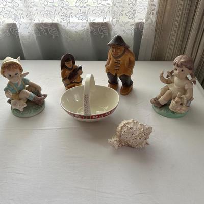 KNICK KNACKS