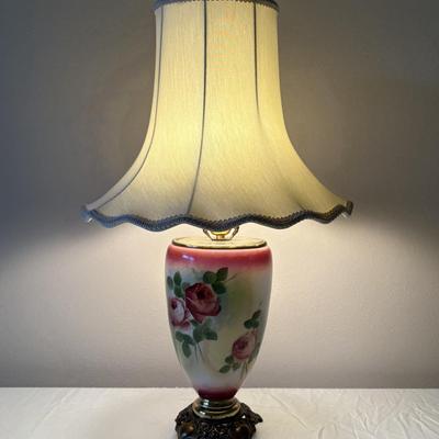 Vintage Ceramic Rose Lamp