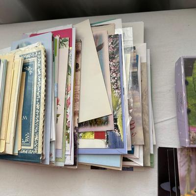 HUGE LOT OF MISCELLANEOUS GREETING CARDS