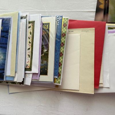 HUGE LOT OF MISCELLANEOUS GREETING CARDS