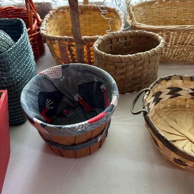 WIDE VARIETY OF BASKETS