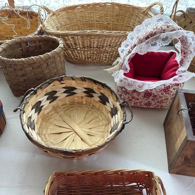 WIDE VARIETY OF BASKETS