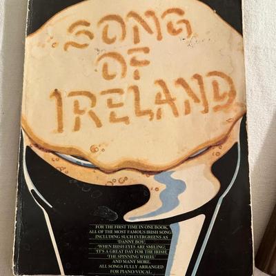 BOOKS ON IRELAND
