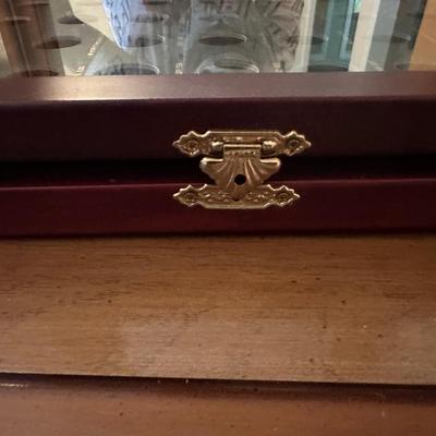 50 STATES QUARTER DISPLAY CASE AND EMPTY COIN COLLECTING BOOKS