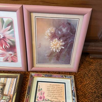 WALL DECOR