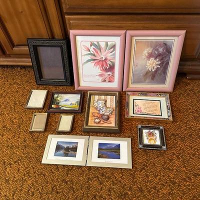 WALL DECOR