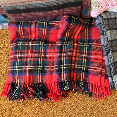 THROW BLANKETS
