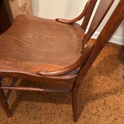 DMI SMALL ROLL TOP DESK WITH ANTIQUE CHAIR
